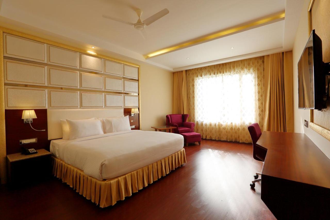 Hotel Kasturi Orchid Pāl Extérieur photo