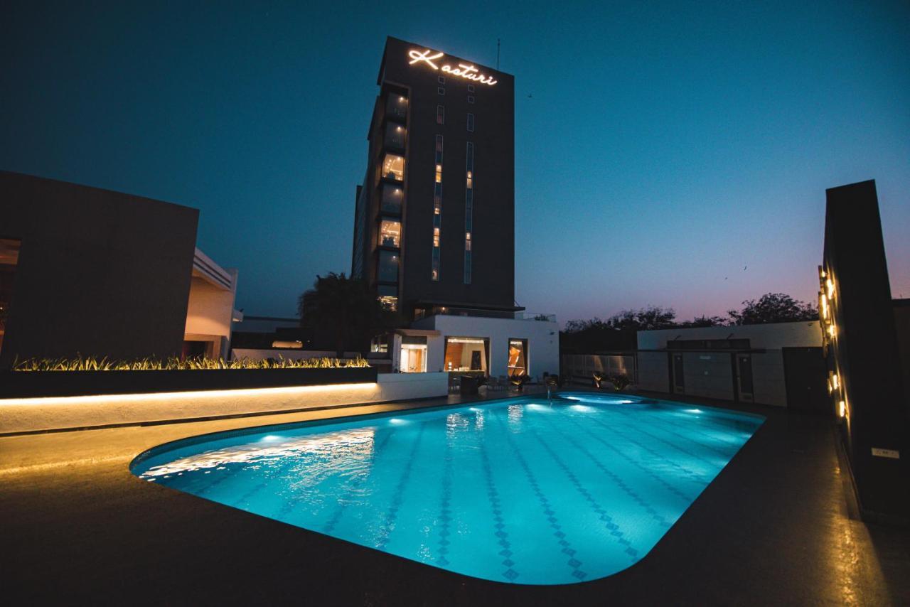 Hotel Kasturi Orchid Pāl Extérieur photo