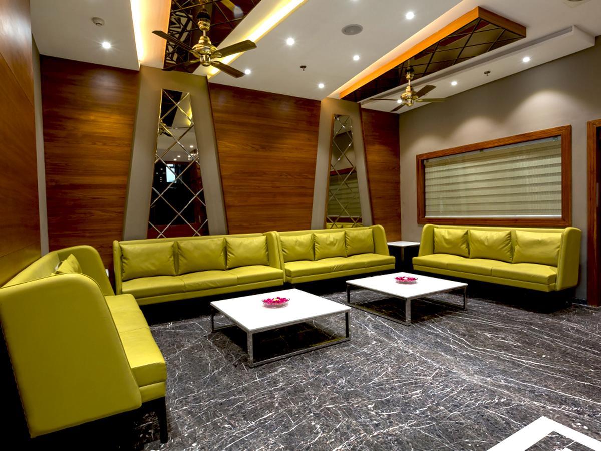 Hotel Kasturi Orchid Pāl Extérieur photo