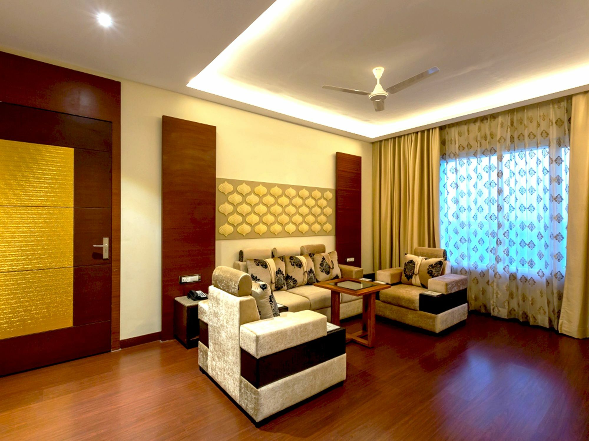 Hotel Kasturi Orchid Pāl Extérieur photo